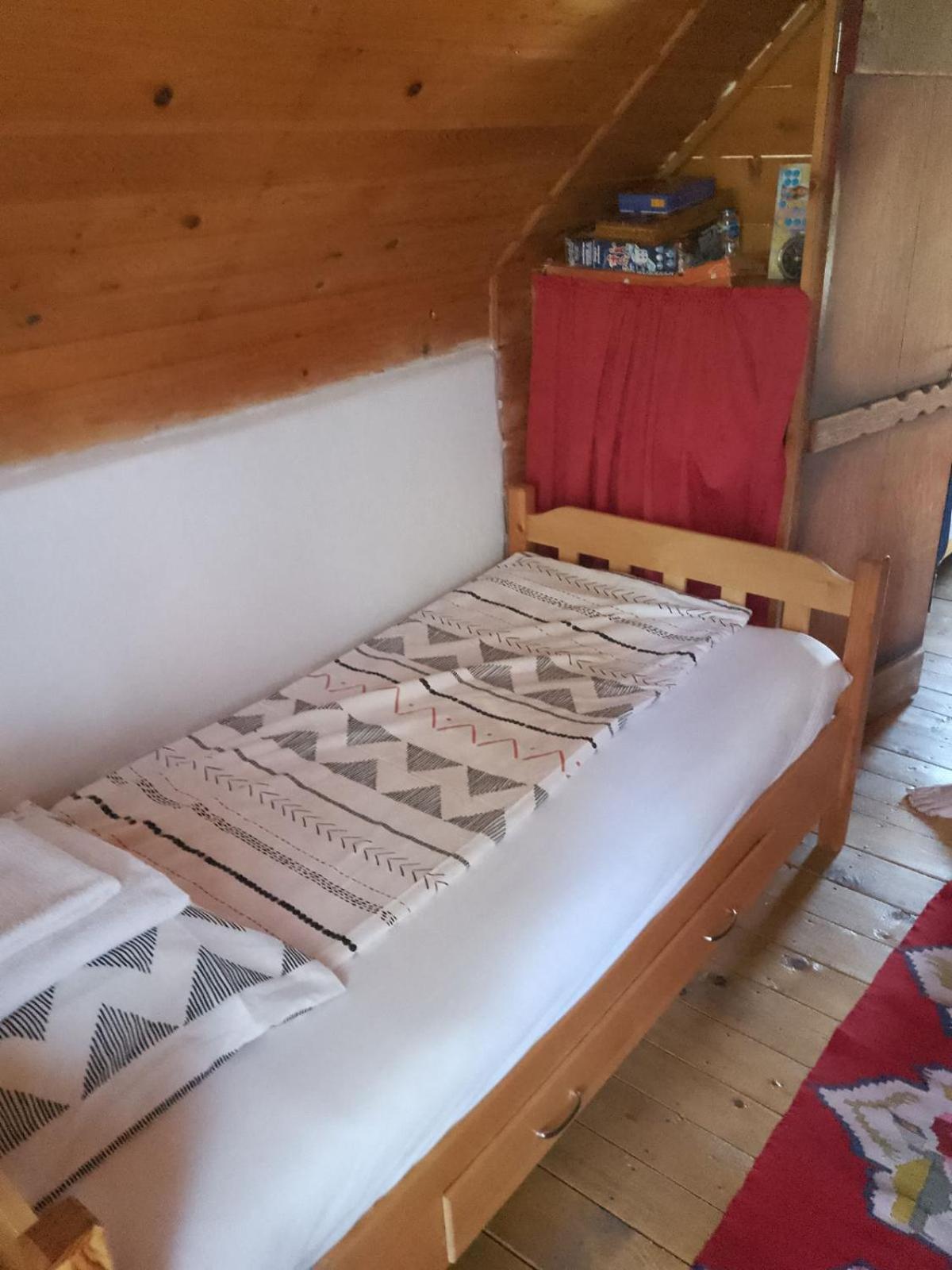 Apartmani Planinska Kuca, Jagodnja Krupanj Ngoại thất bức ảnh